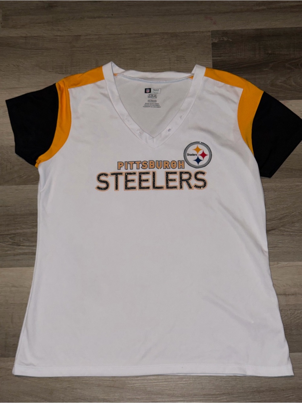 STEELERS White V-Neck Team Tee
